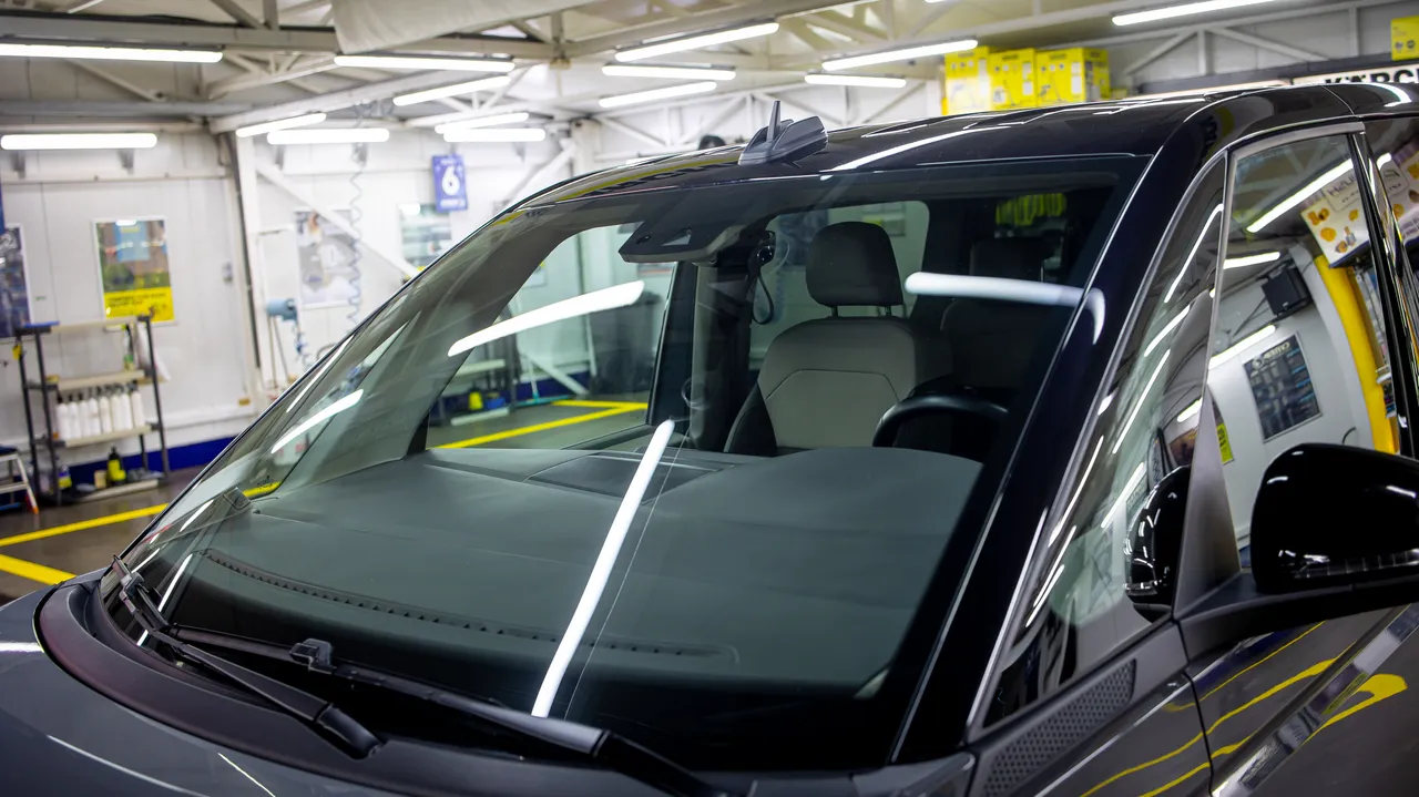 Volkswagen Multivan - фото 35