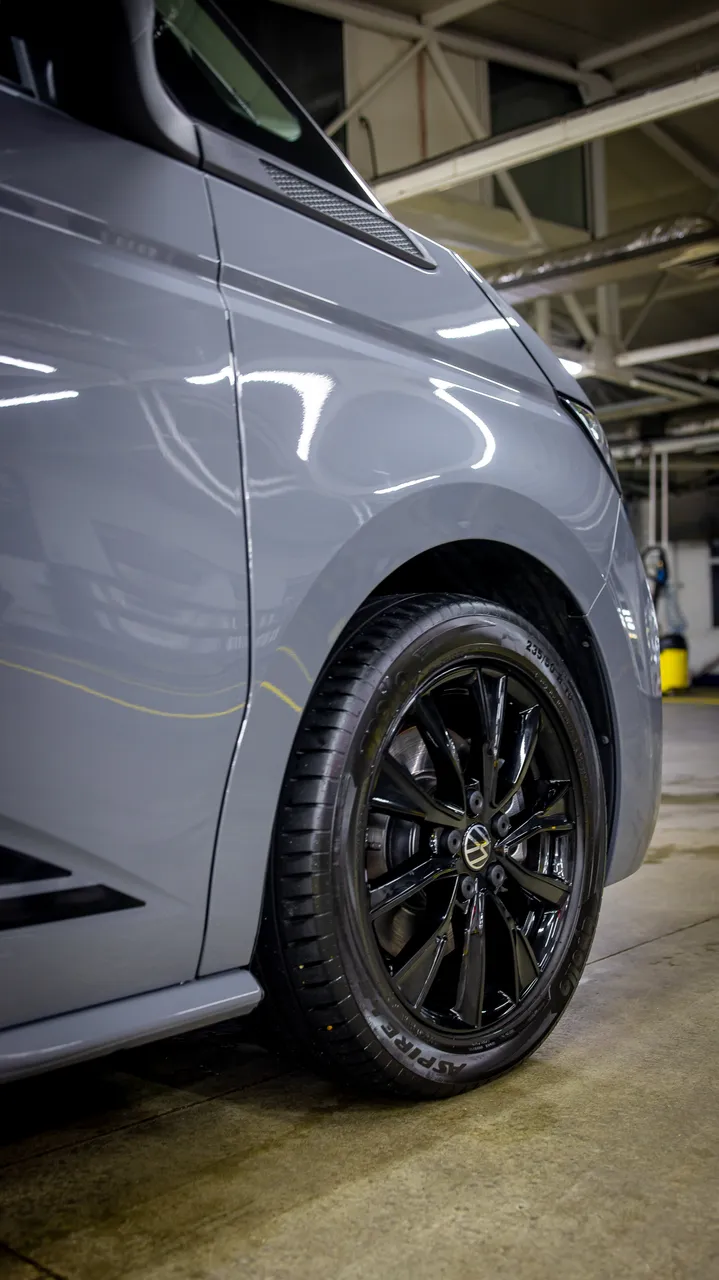 Volkswagen Multivan - фото 45