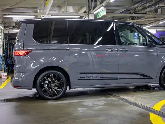 Volkswagen Multivan - фото 4