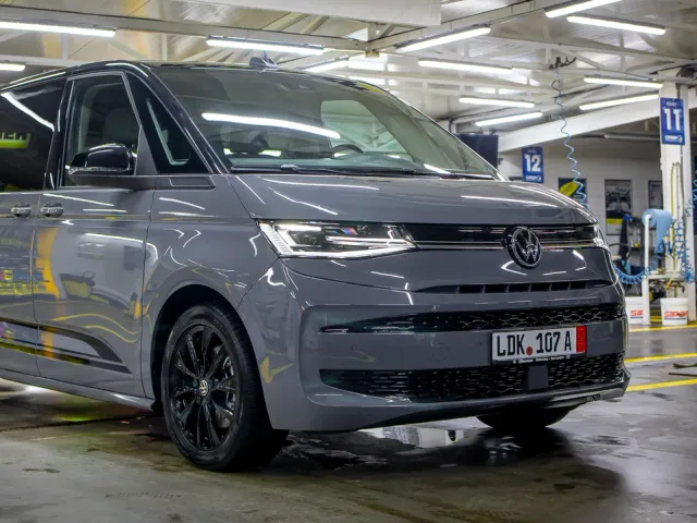 Volkswagen Multivan - фото 3