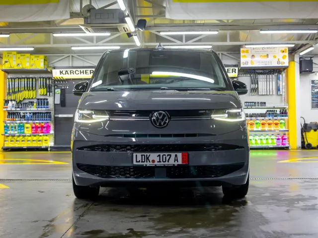 Volkswagen Multivan - фото 2