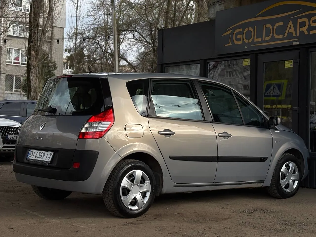 Renault Megane - фото 10