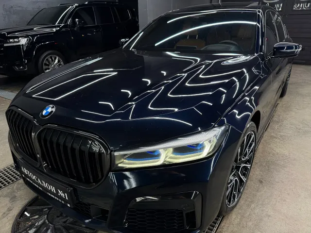 BMW 7 серії - фото 2