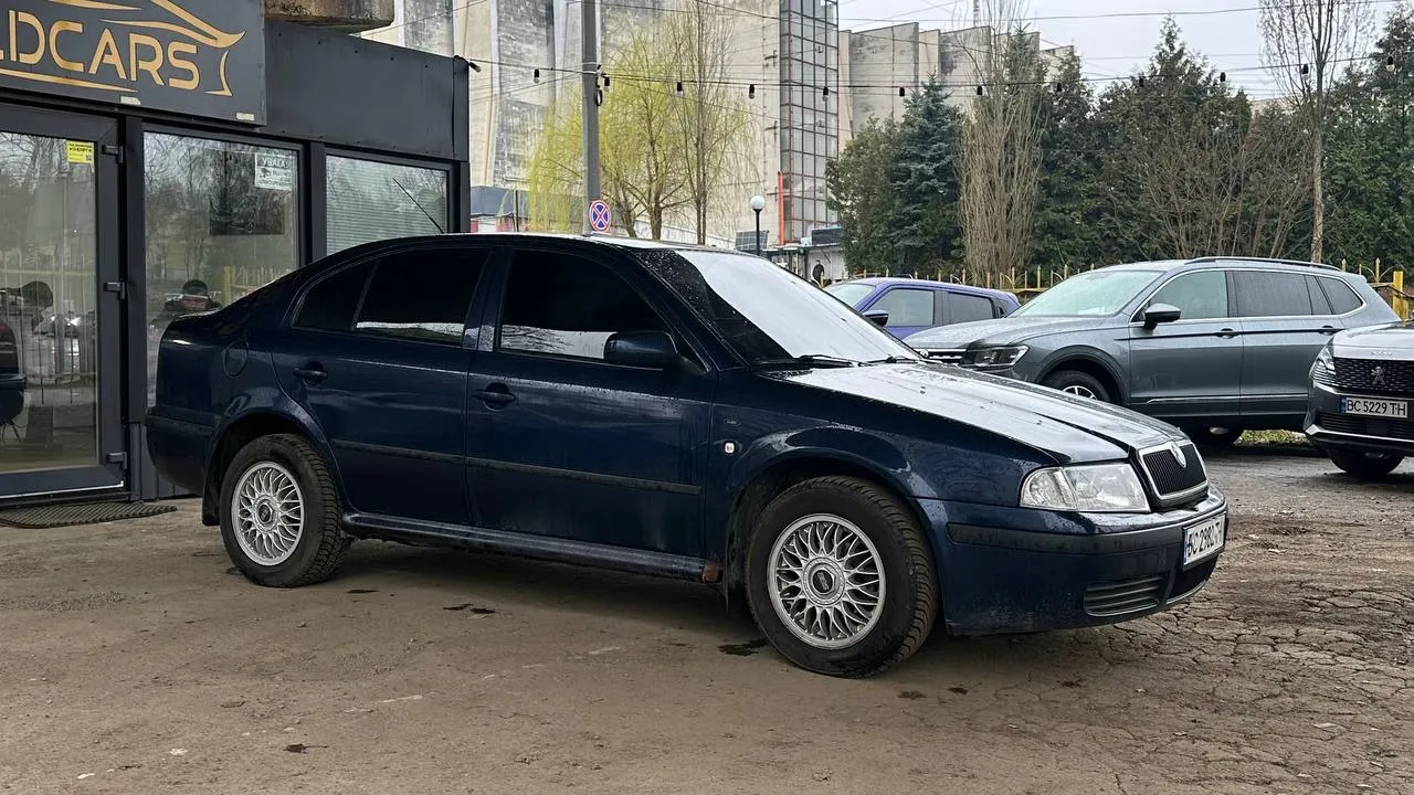 Skoda Octavia - фото 3