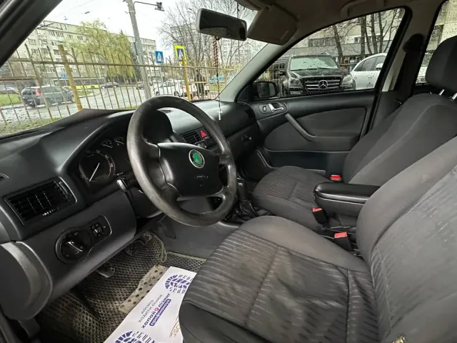 Skoda Octavia - фото 5