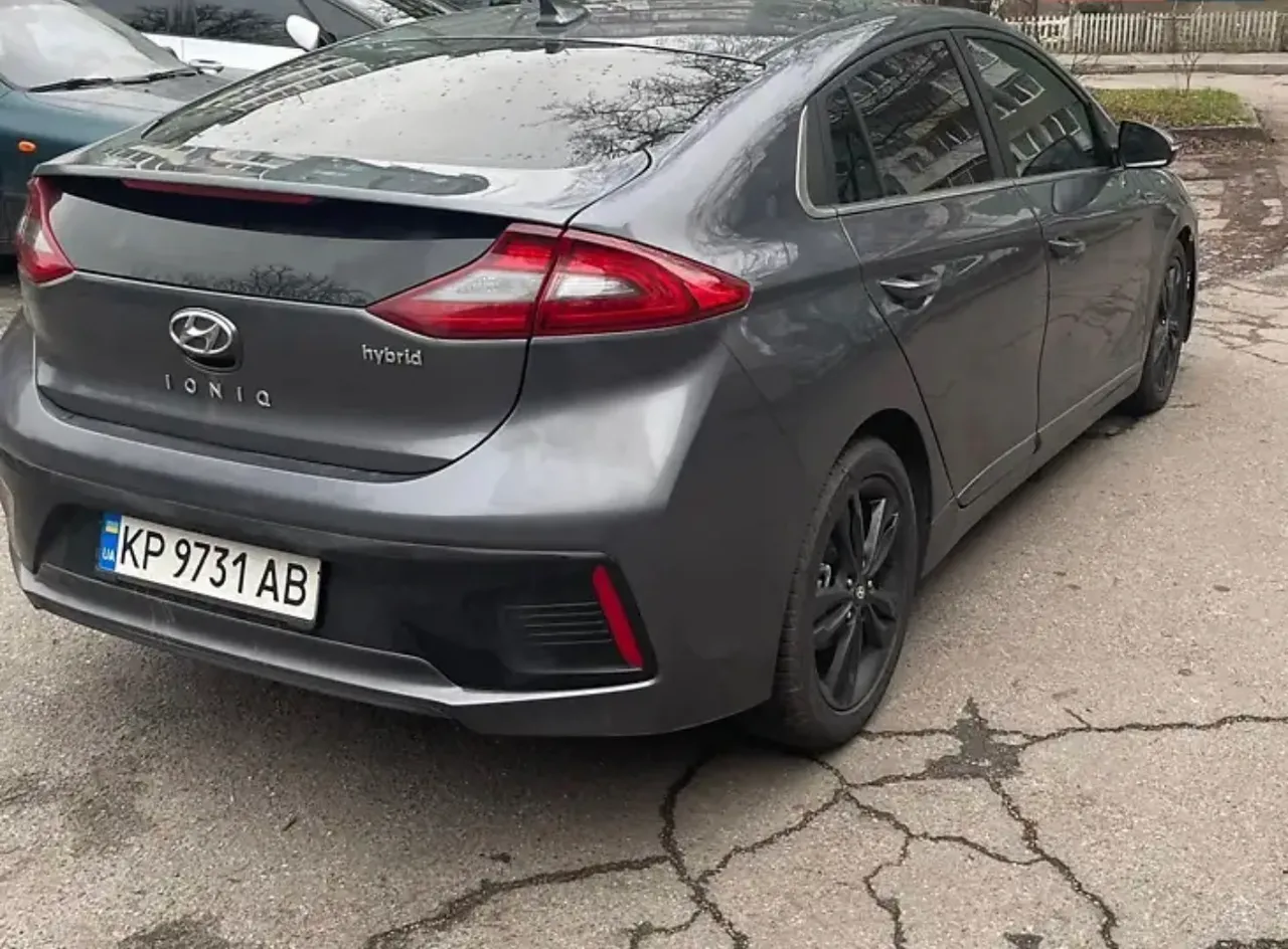 Hyundai IONIQ - фото 5