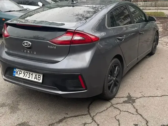 Hyundai IONIQ - фото 5