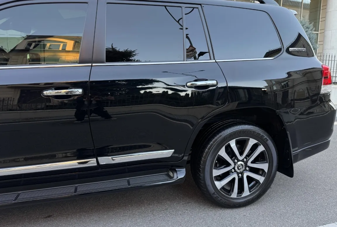 Toyota Land Cruiser - фото 9