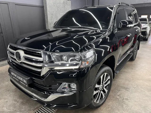 Toyota Land Cruiser - фото 2