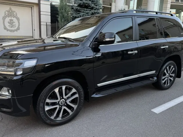 Toyota Land Cruiser - фото 3