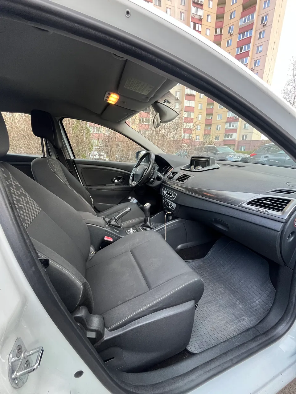 Renault Megane - фото 8