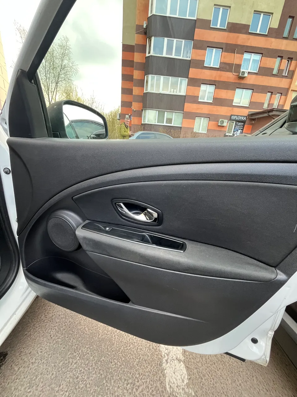 Renault Megane - фото 9