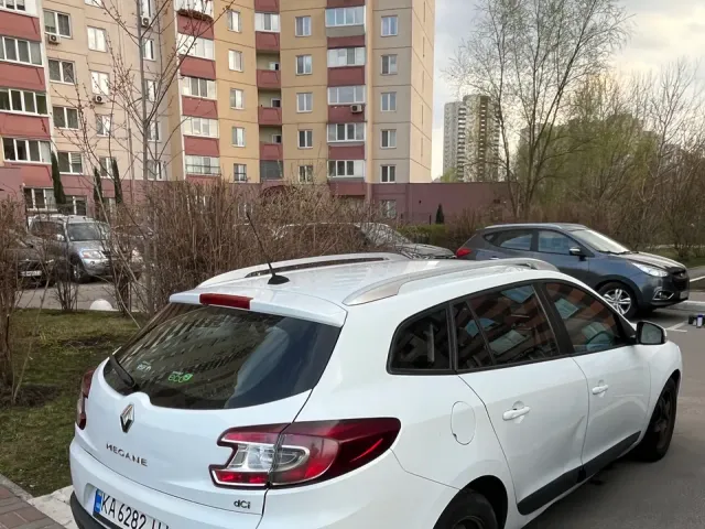 Renault Megane - фото 3