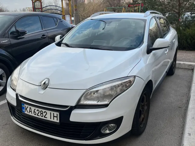 Renault Megane - фото 1