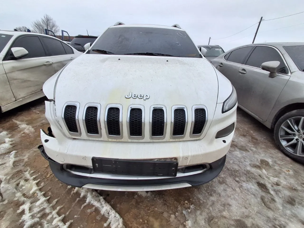 Jeep Cherokee - фото 9