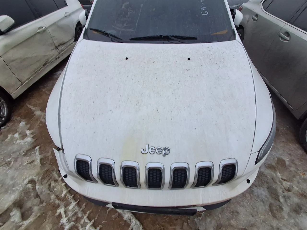 Jeep Cherokee - фото 8