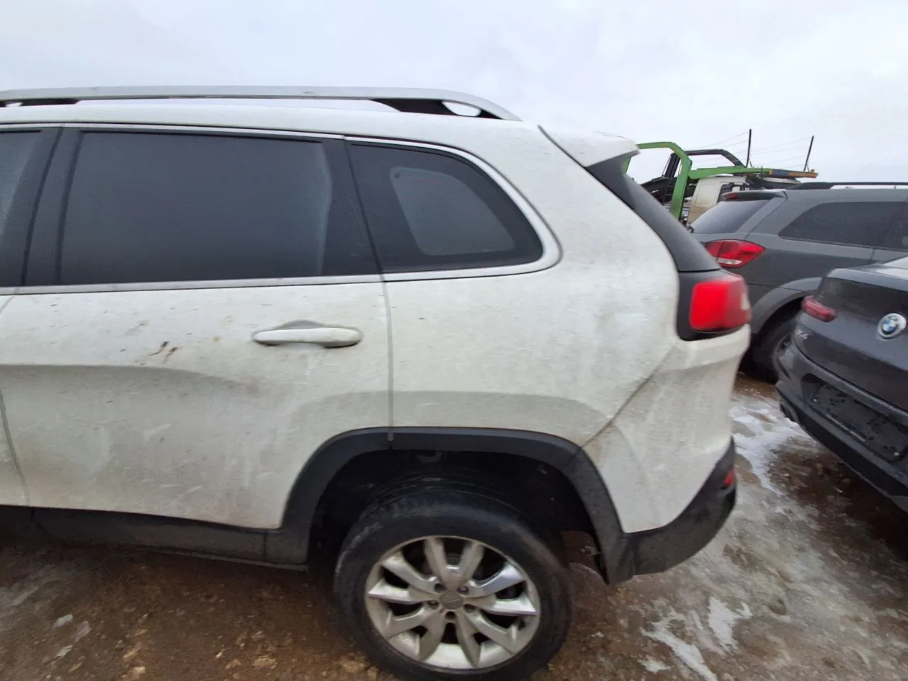 Jeep Cherokee - фото 7