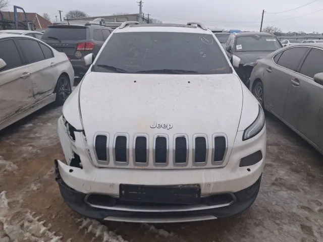 Jeep Cherokee - фото 2