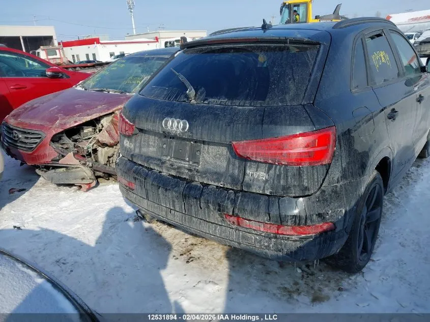 Audi Q3 - фото 14