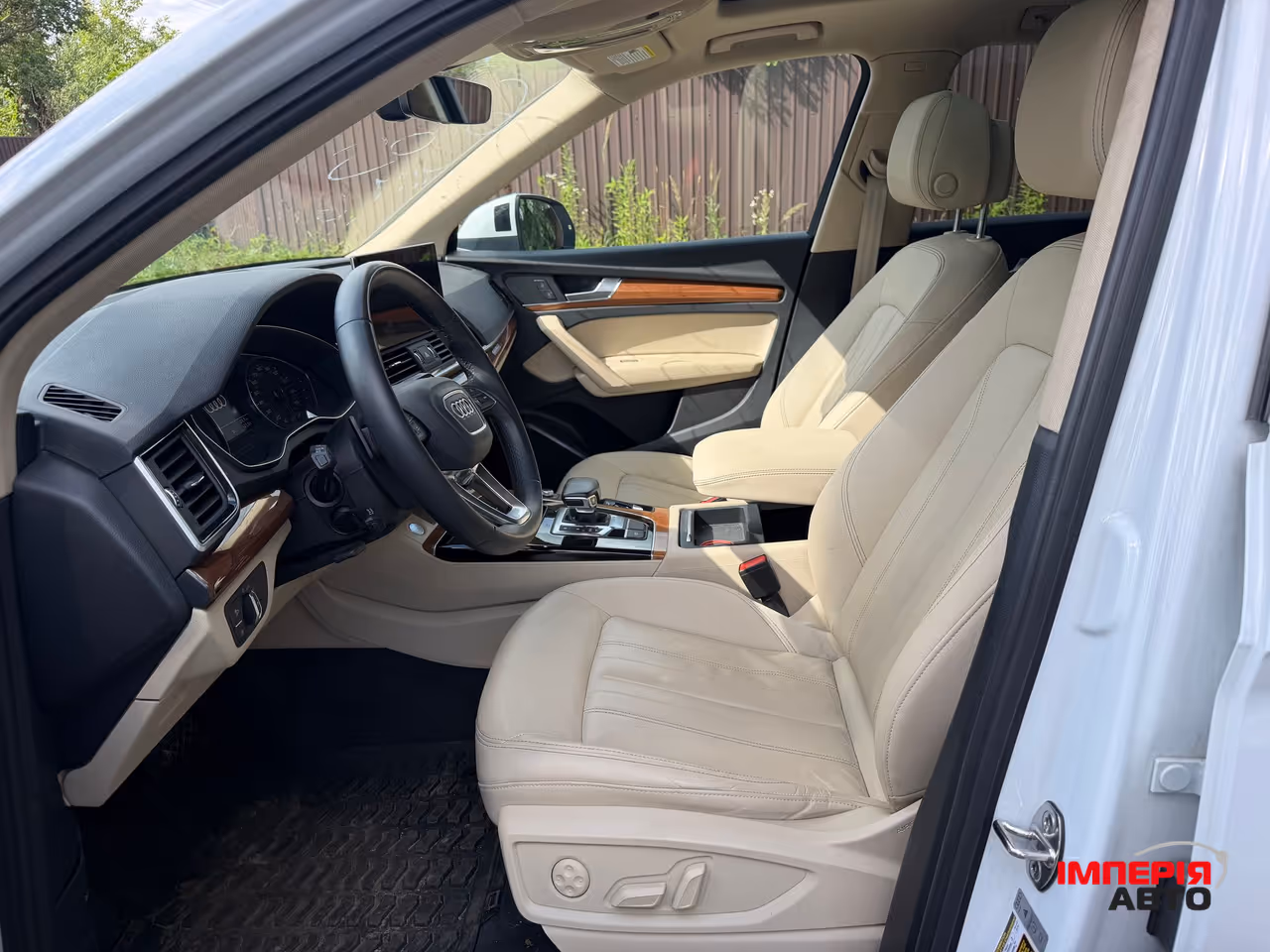 Audi Q5 - фото 9