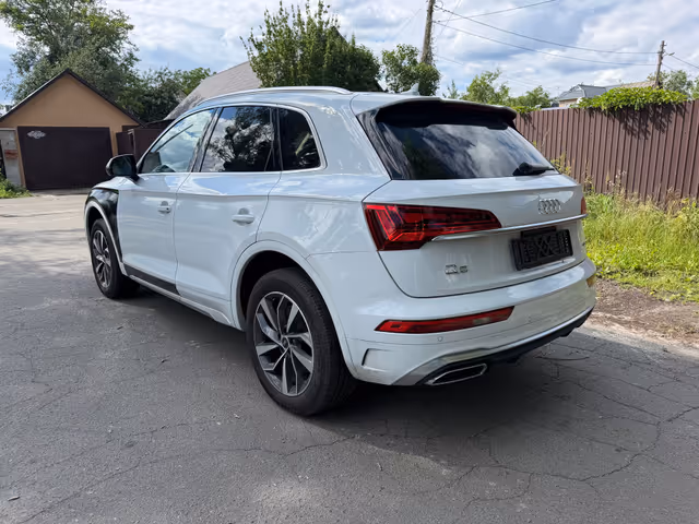 Audi Q5 - фото 5