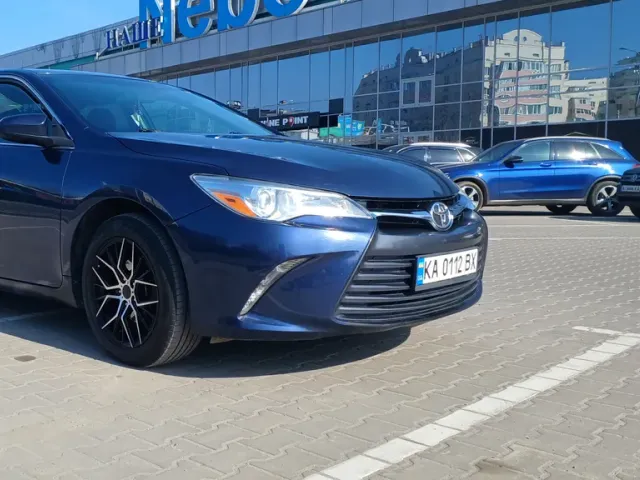 Toyota Camry - фото 4
