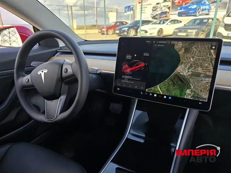 Tesla Model 3 - фото 9