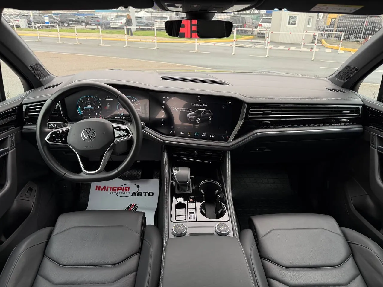 Volkswagen Touareg - фото 7