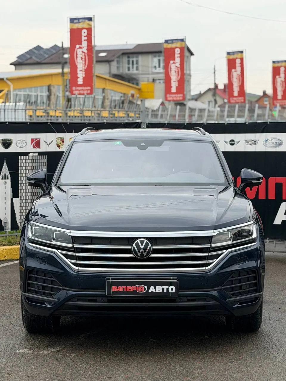 Volkswagen Touareg - фото 2