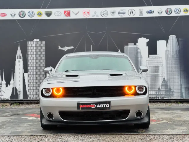 Dodge Challenger - фото 2