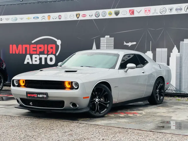 Dodge Challenger - фото 3