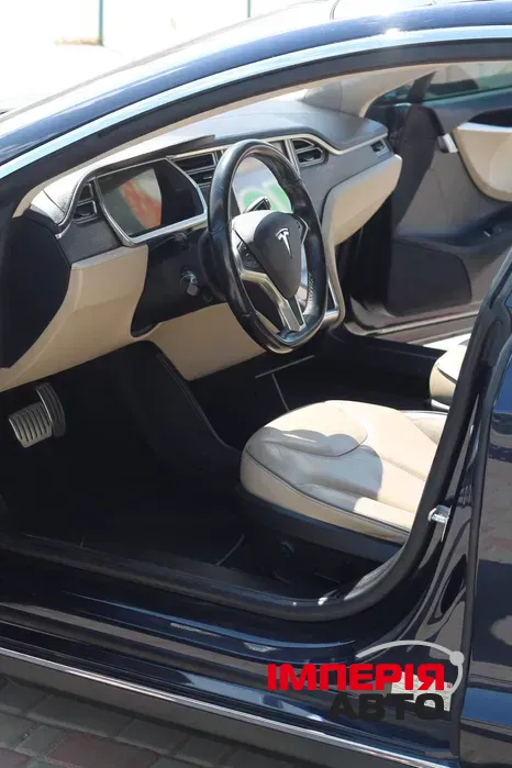 Tesla Model S - фото 10