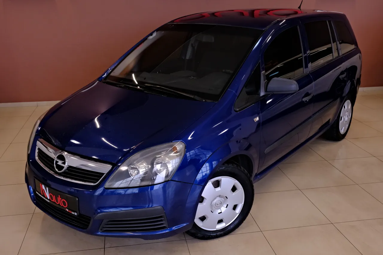 Opel Zafira - фото 2