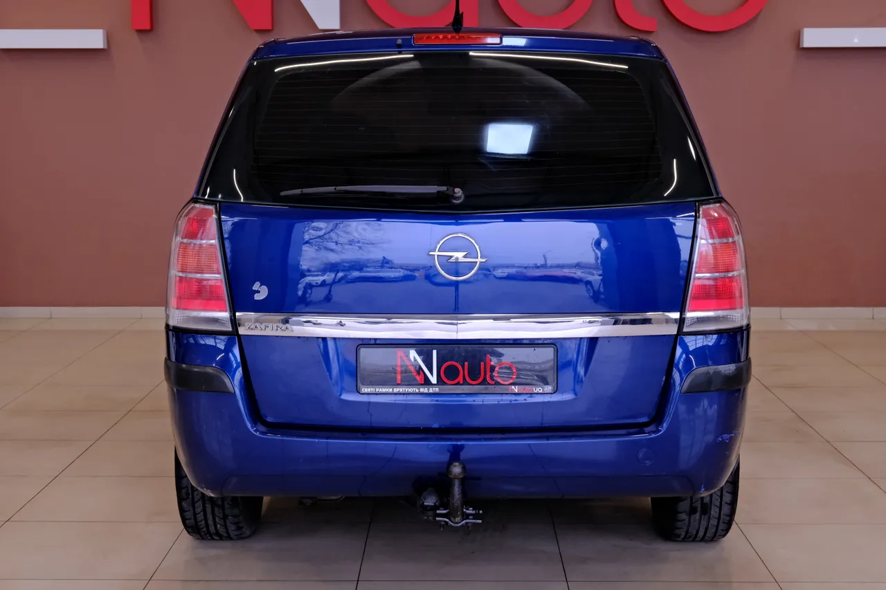 Opel Zafira - фото 6
