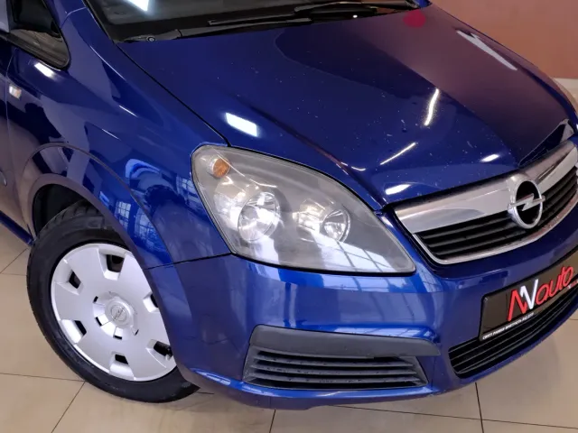Opel Zafira - фото 3