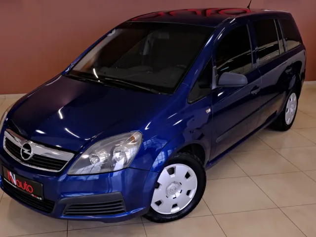Opel Zafira - фото 2