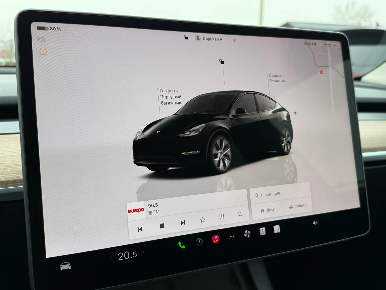 Tesla Model Y - фото 27