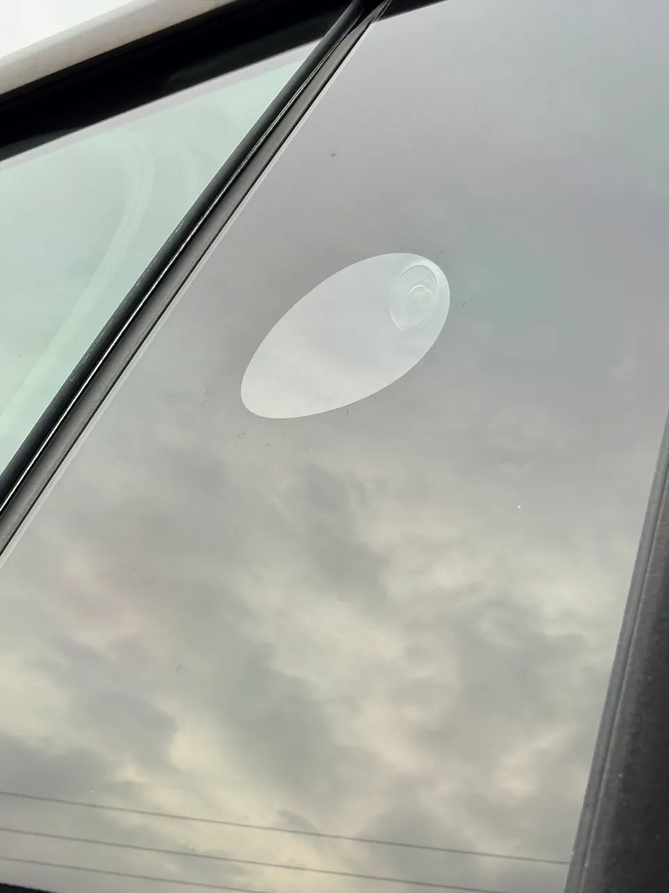 Tesla Model Y - фото 40