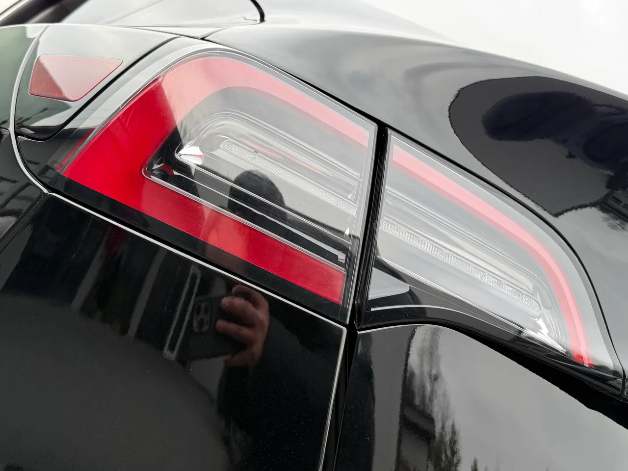 Tesla Model Y - фото 46