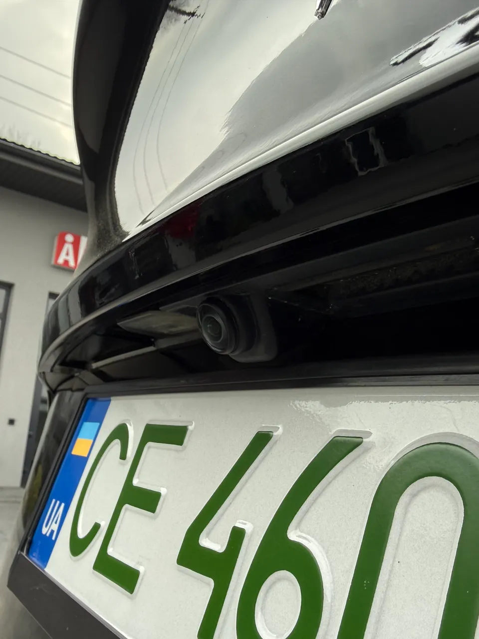 Tesla Model Y - фото 39