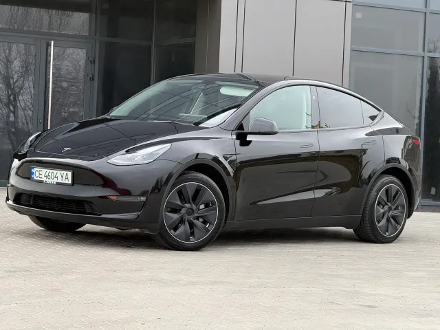 Tesla Model Y - фото 3