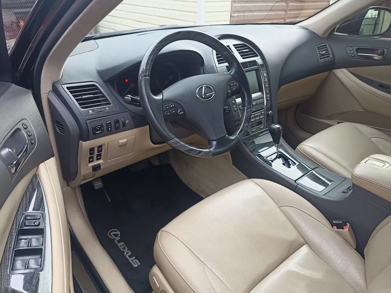 Lexus ES - фото 8