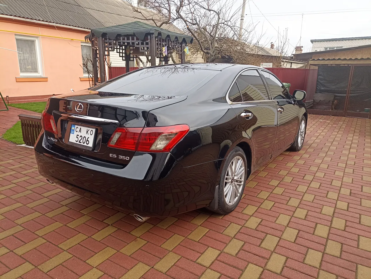 Lexus ES - фото 4