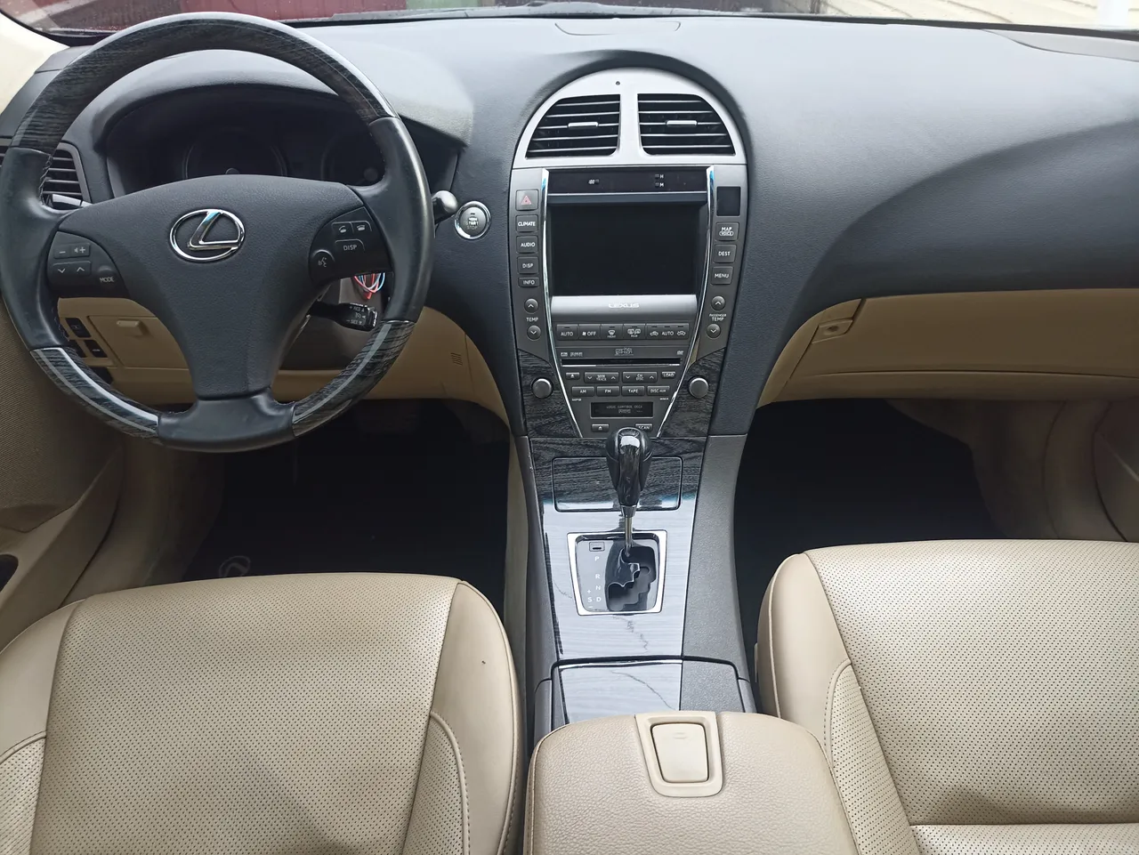 Lexus ES - фото 11