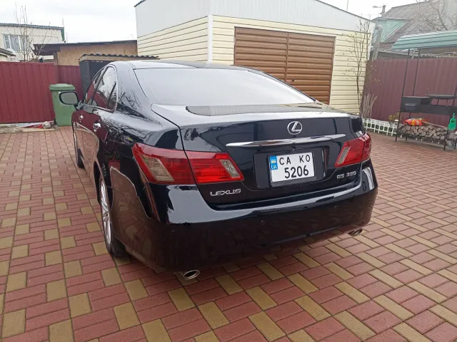 Lexus ES - фото 5