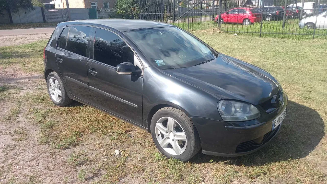 Volkswagen Golf - фото 1