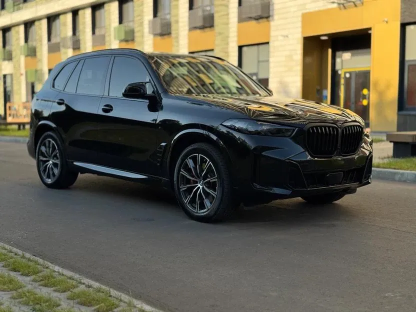 BMW X5 - фото 2