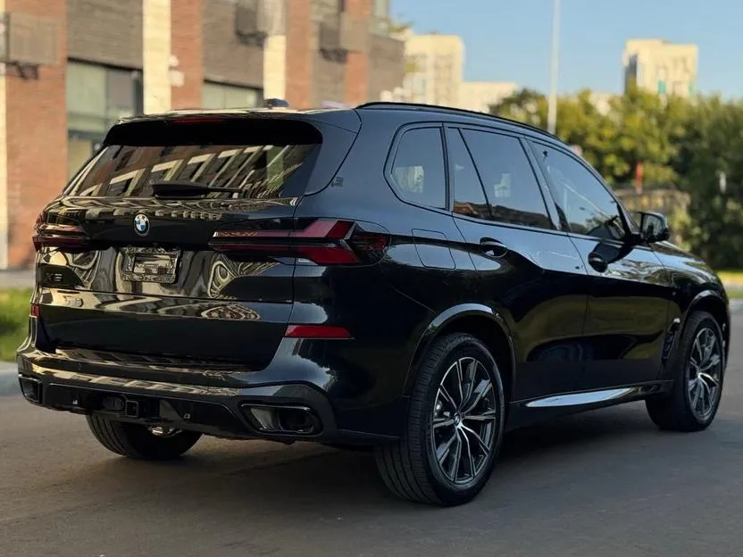 BMW X5 - фото 6