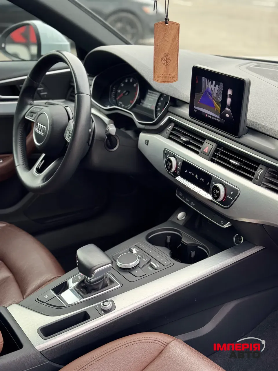 Audi A4 - фото 19