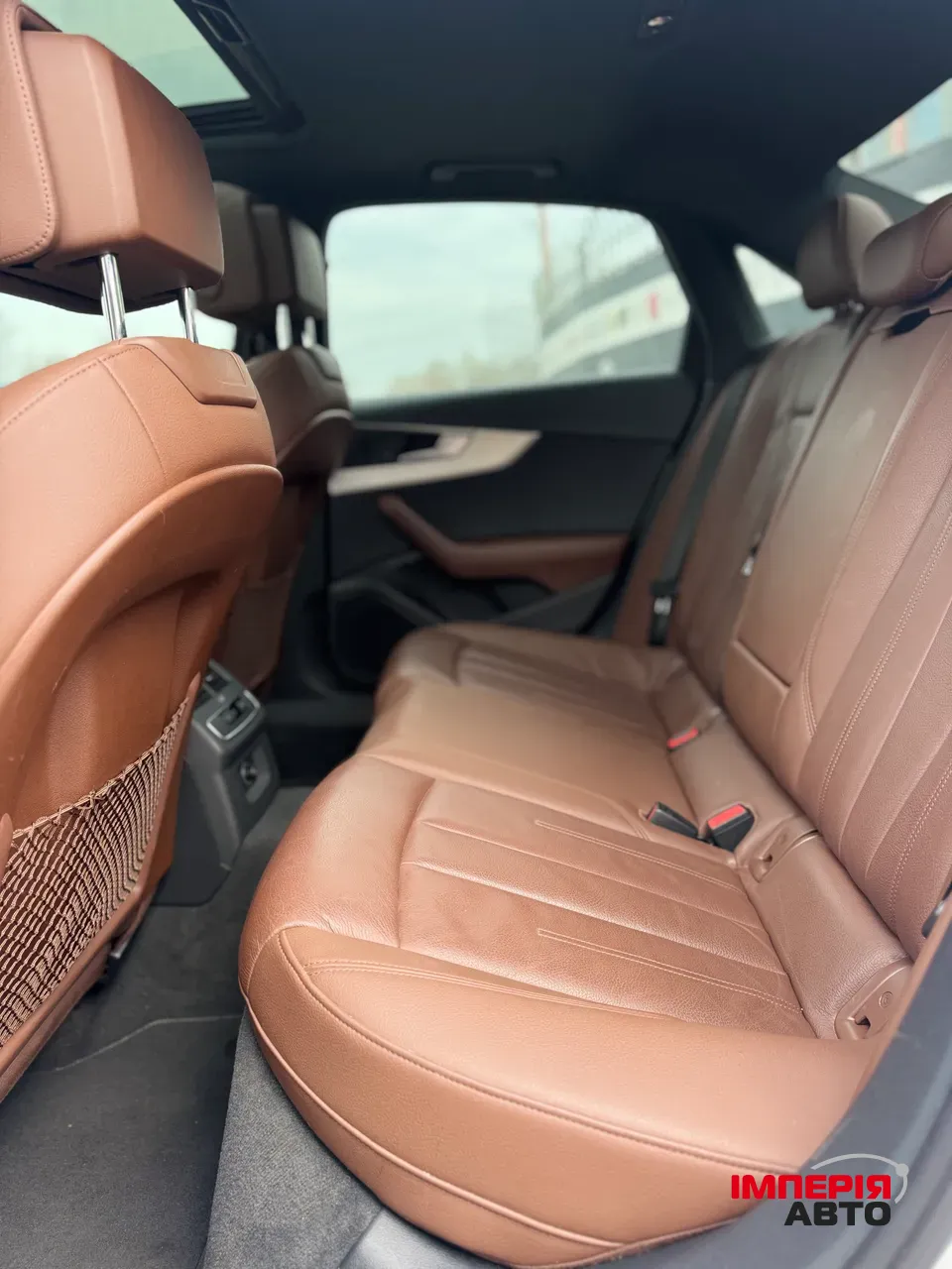 Audi A4 - фото 9